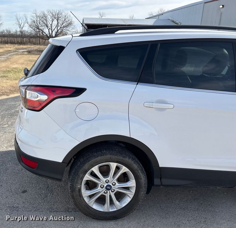 image for item FG0011 2018 Ford Escape SUV