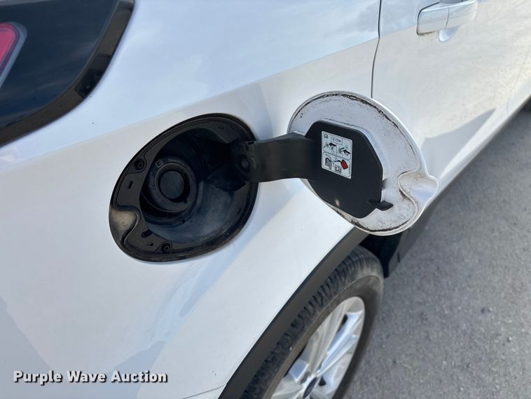 image for item FG0011 2018 Ford Escape SUV