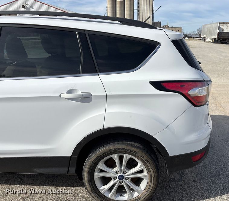 image for item FG0011 2018 Ford Escape SUV