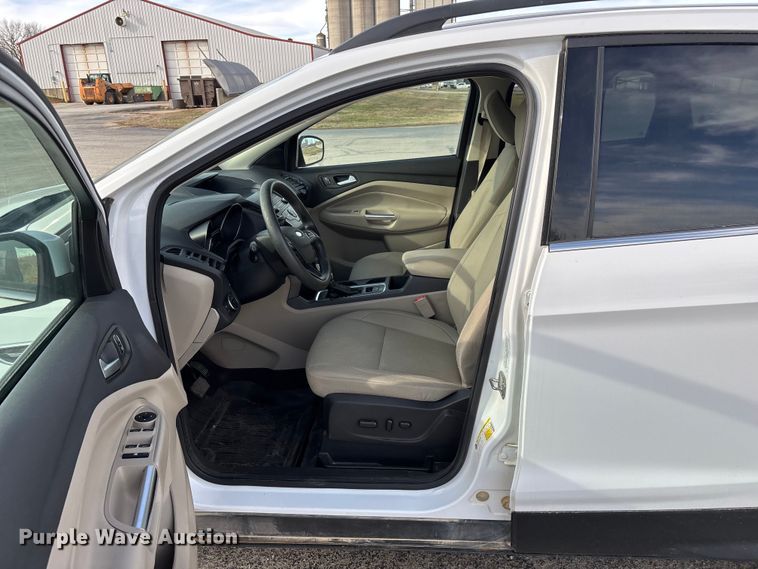 image for item FG0011 2018 Ford Escape SUV