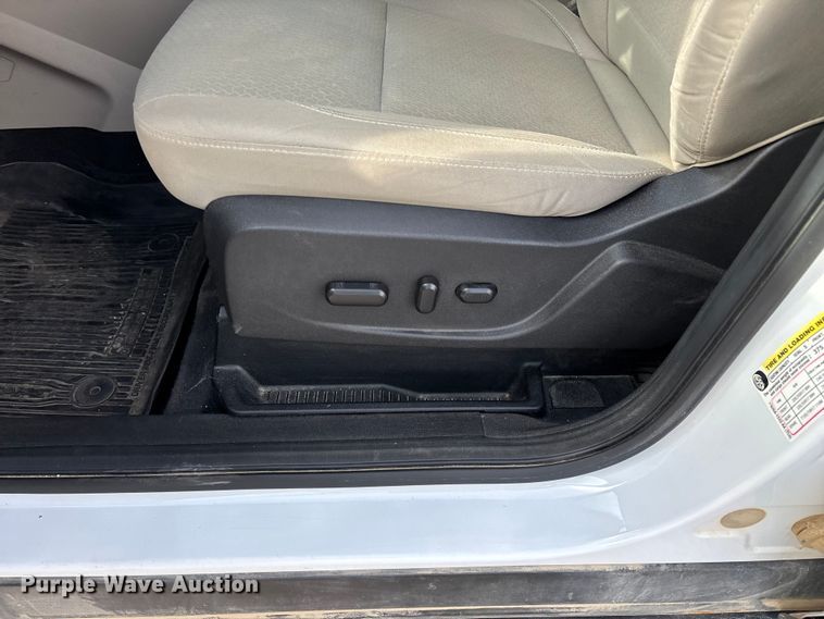 image for item FG0011 2018 Ford Escape SUV