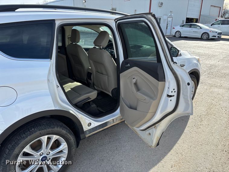 image for item FG0011 2018 Ford Escape SUV