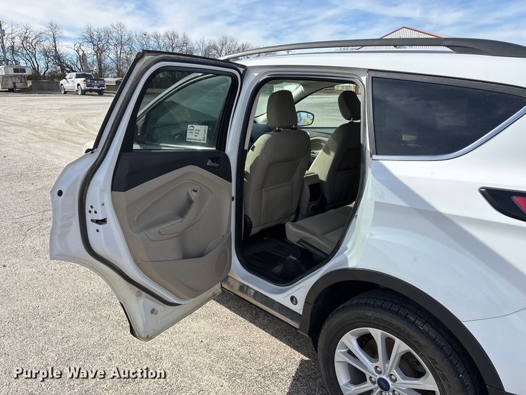 image for item FG0011 2018 Ford Escape SUV