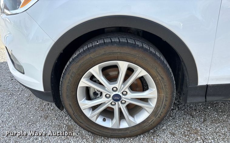 image for item FG0011 2018 Ford Escape SUV