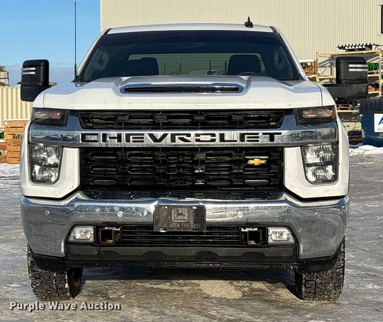 image for item FG1537 2021 Chevrolet Silverado 2500HD LT Crew Cab pickup truck