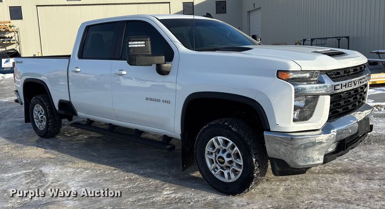 image for item FG1537 2021 Chevrolet Silverado 2500HD LT Crew Cab pickup truck