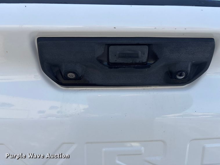 image for item FG1537 2021 Chevrolet Silverado 2500HD LT Crew Cab pickup truck