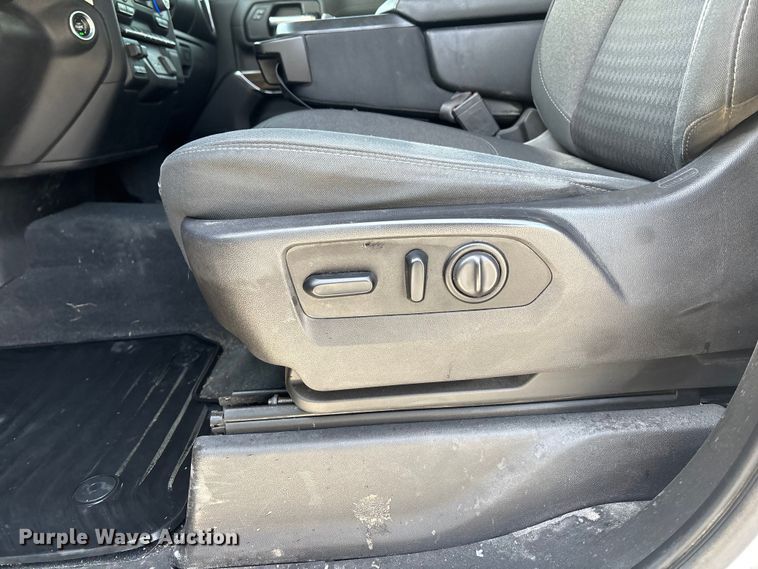 image for item FG1537 2021 Chevrolet Silverado 2500HD LT Crew Cab pickup truck