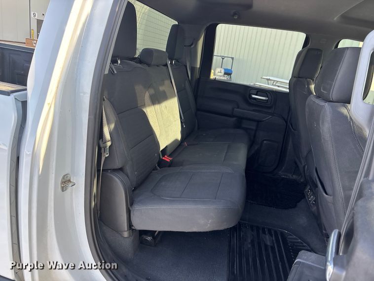 image for item FG1537 2021 Chevrolet Silverado 2500HD LT Crew Cab pickup truck