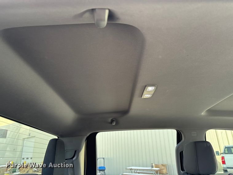 image for item FG1537 2021 Chevrolet Silverado 2500HD LT Crew Cab pickup truck