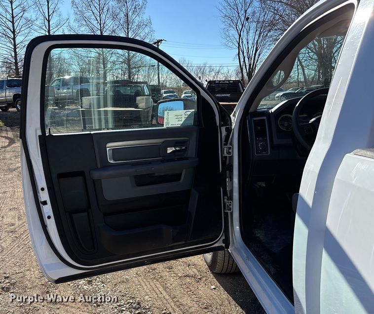 image for item FG1749 2017 RAM 1500 pickup truck