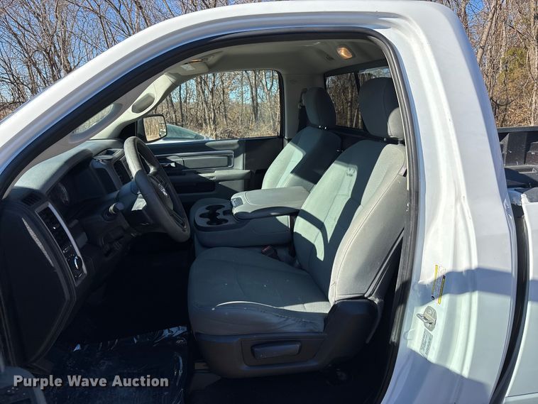 image for item FG1749 2017 RAM 1500 pickup truck