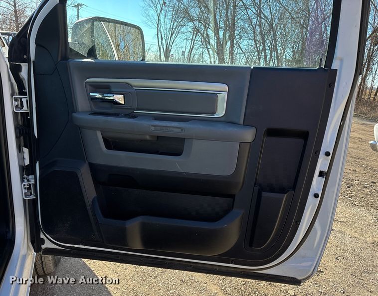 image for item FG1749 2017 RAM 1500 pickup truck