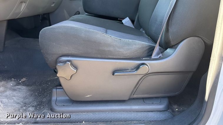 image for item FG1750 2013 GMC Sierra pickup truck