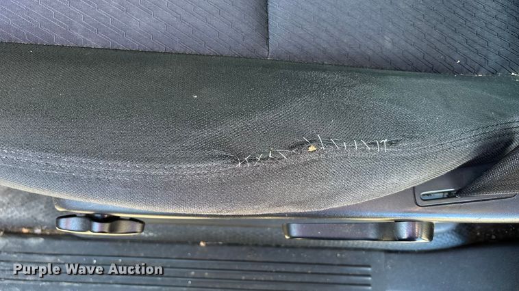 image for item FG1750 2013 GMC Sierra pickup truck