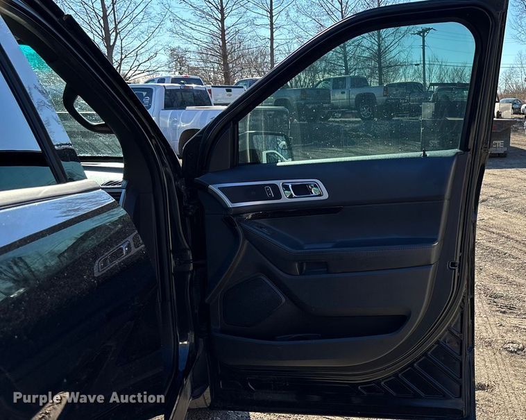 image for item FG1751 2013 Ford Explorer Limited SUV