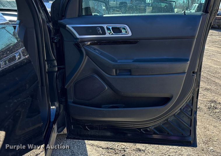 image for item FG1751 2013 Ford Explorer Limited SUV