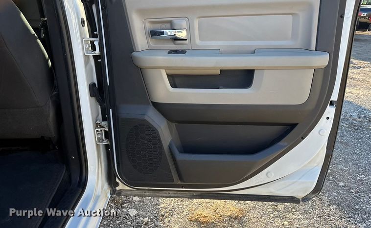 image for item FG1752 2011 Dodge Ram 1500 Crew Cab pickup truck