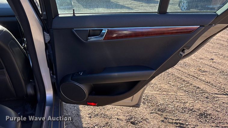 image for item FG1754 2011 Mercedes-Benz C 350 