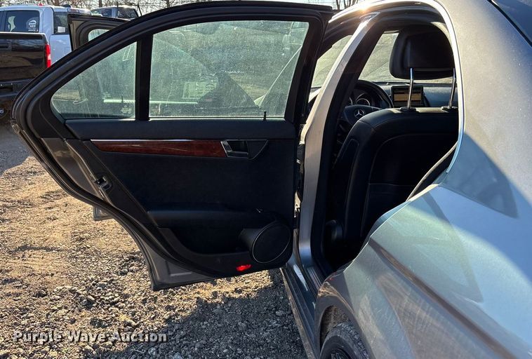 image for item FG1754 2011 Mercedes-Benz C 350 