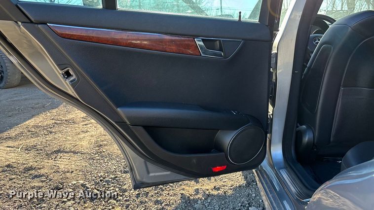 image for item FG1754 2011 Mercedes-Benz C 350 