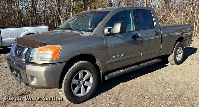 image for item FG1755 2008 Nissan Titan Crew Cab pickup truck