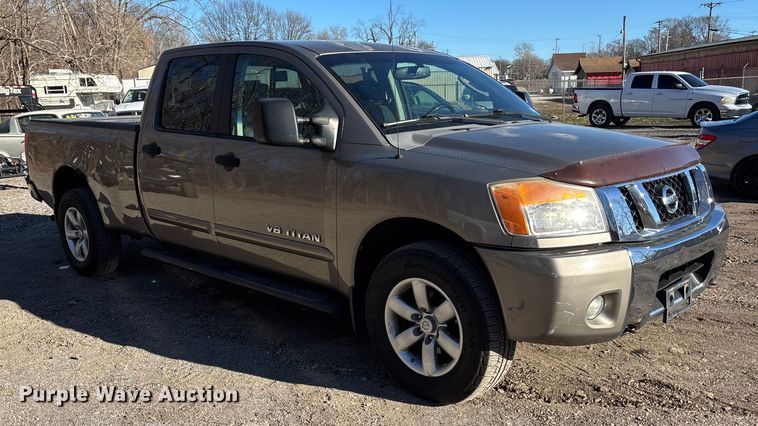 image for item FG1755 2008 Nissan Titan Crew Cab pickup truck