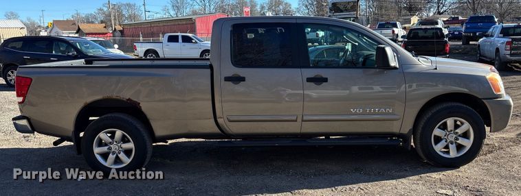 image for item FG1755 2008 Nissan Titan Crew Cab pickup truck