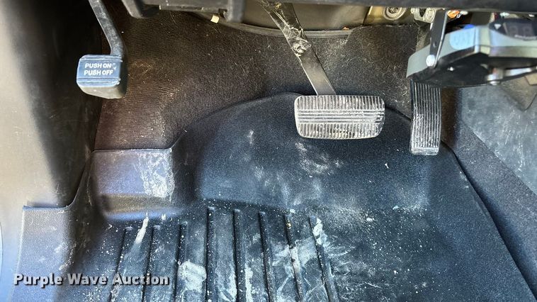 image for item FG1755 2008 Nissan Titan Crew Cab pickup truck