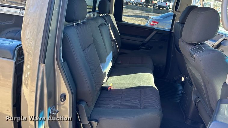 image for item FG1755 2008 Nissan Titan Crew Cab pickup truck