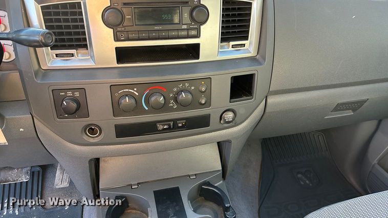 image for item FG1758 2008 Dodge Ram 2500 Ext. Cab pickup truck