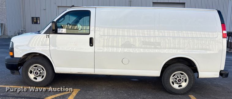image for item FG1761 2018 GMC Savana 2500 van
