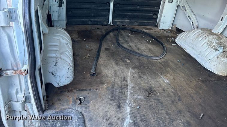 image for item FG1761 2018 GMC Savana 2500 van