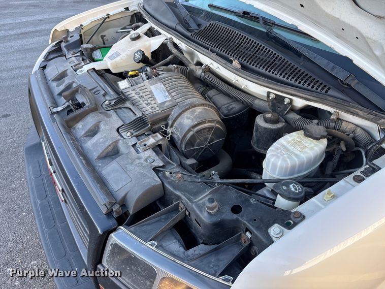 image for item FG1761 2018 GMC Savana 2500 van