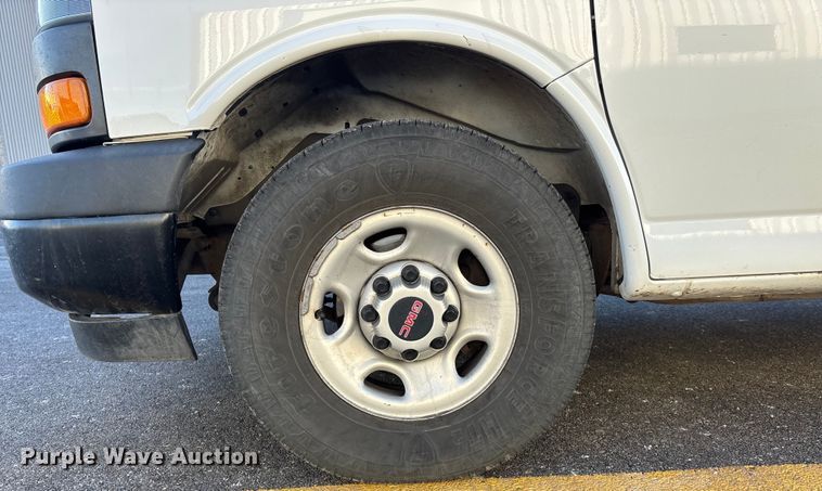 image for item FG1761 2018 GMC Savana 2500 van