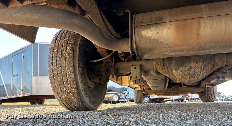 image for item FG1765 2013 Chevrolet Express 3500 box truck