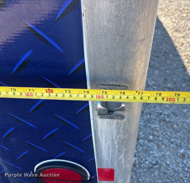 image for item FG1765 2013 Chevrolet Express 3500 box truck