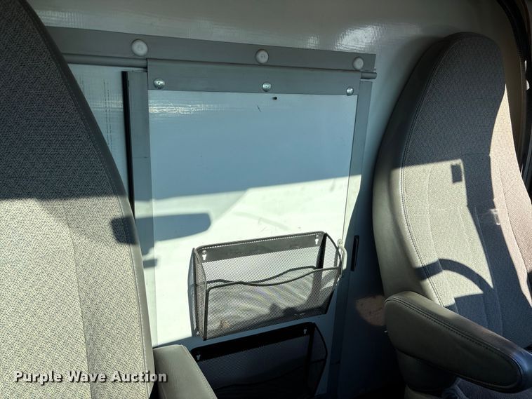 image for item FG1765 2013 Chevrolet Express 3500 box truck