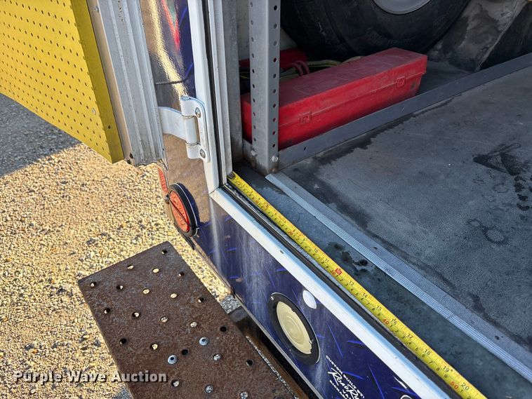 image for item FG1765 2013 Chevrolet Express 3500 box truck