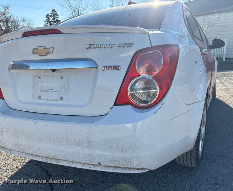 image for item FG2515 2015 Chevrolet Sonic 