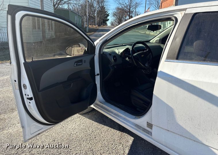 image for item FG2515 2015 Chevrolet Sonic 