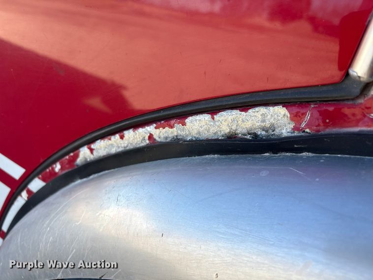 image for item FG2516 2006 HME  4465 900 fire truck cab and chassis