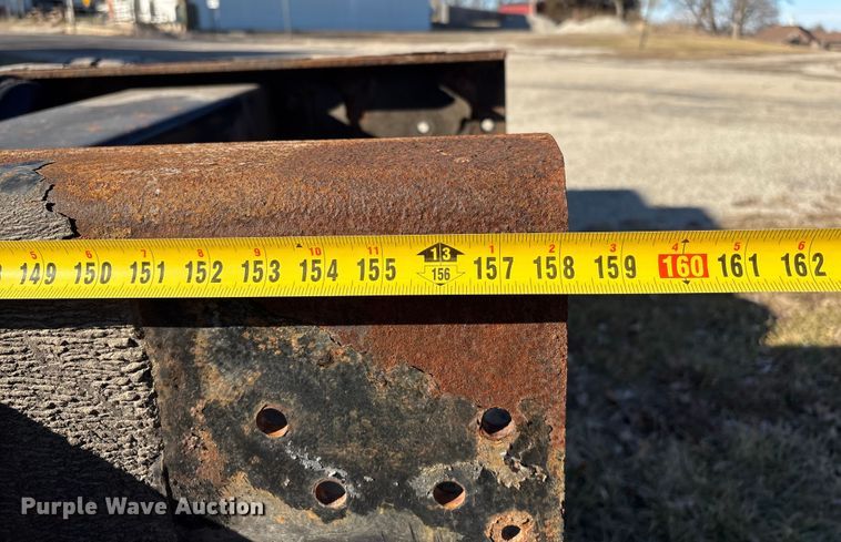 image for item FG2516 2006 HME  4465 900 fire truck cab and chassis