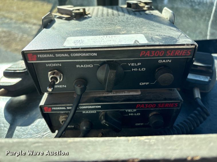 image for item FG2516 2006 HME  4465 900 fire truck cab and chassis