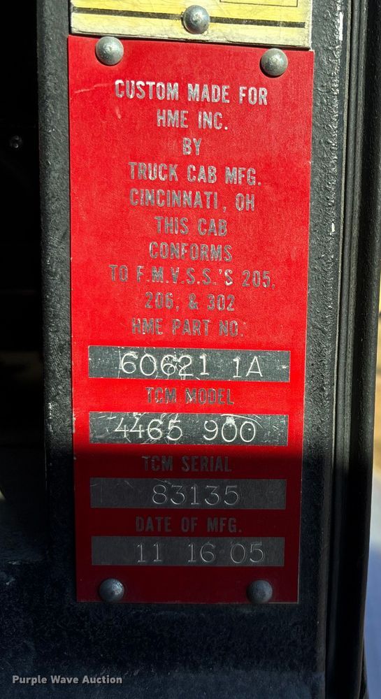 image for item FG2516 2006 HME  4465 900 fire truck cab and chassis