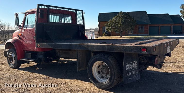 image for item FG2521 1991 International 4700 flatbed truck
