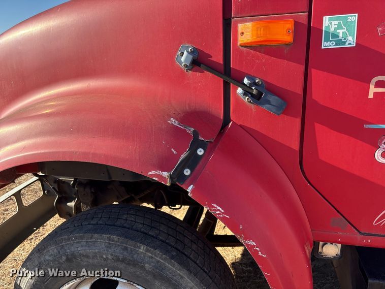 image for item FG2521 1991 International 4700 flatbed truck