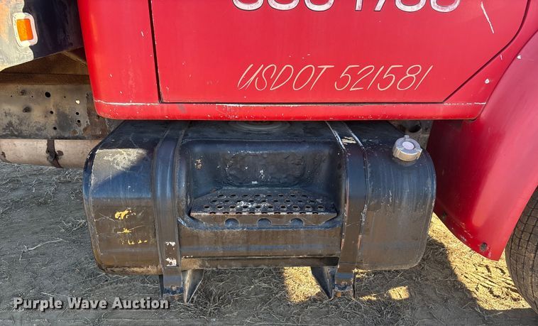 image for item FG2521 1991 International 4700 flatbed truck