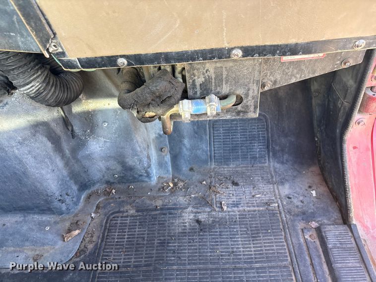 image for item FG2521 1991 International 4700 flatbed truck