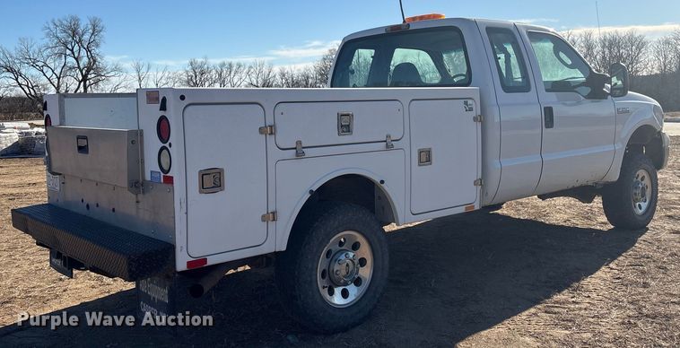 image for item FG2522 2005 Ford F250 Super Duty XL Ext. Cab utility bed pickup truck